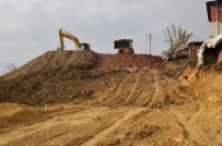 YAYA KALDIRIMI - Erenler Belediyesi Çalışmalarına Hız Kesmeden Devam Ediyor