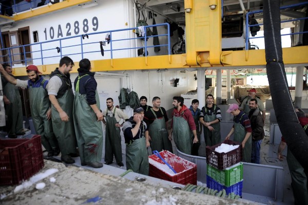 Rus gemisinden Türk teknesine uyarı ateşi açıldığı iddiası