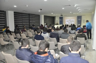 Deniz Tarihçiliği Uzmanı İdris Bostan, Ümraniyelilerle Buluştu