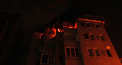 6 Katlı Apartmanda Yangın Paniği