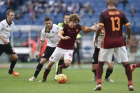 SALİH UÇAN - İtalya Kupası'nda Roma Sürprizi