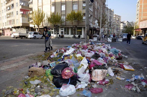 Diyarbakır'da vatandaş HDP'ye isyan etti