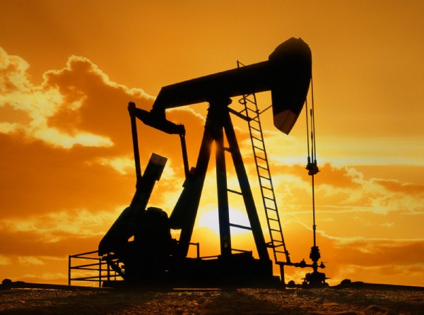 Petrol düşüşe geçti