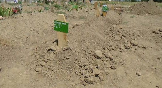 Mezar taşı bile 'Yeşil' ama...