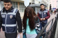 Anne-Kız Girdikleri Evden 65 Bin Lira Çaldılar