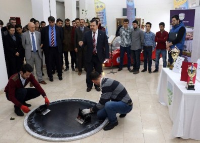 Dünyanın Yeni Başpehlivanı 'Sakin' Robot