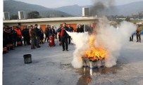 YANGIN TATBİKATI - Karşıyaka'da Yangın Tatbikatı