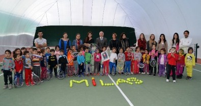 Milas'lı Minikler Tenisle Tanıştı