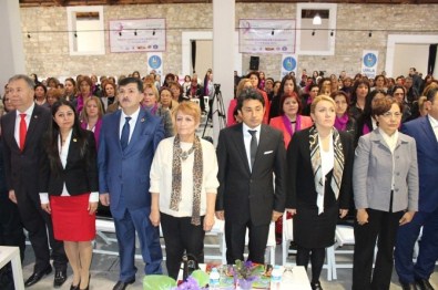 Türkiye'nin Kadın Muhtarları Urla'da Buluştu
