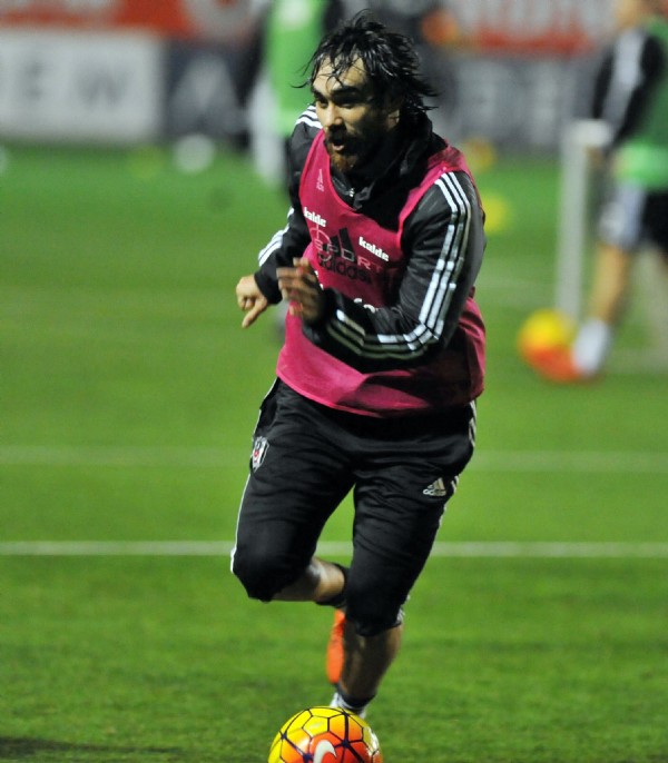 Veli Formasına Kavuşuyor