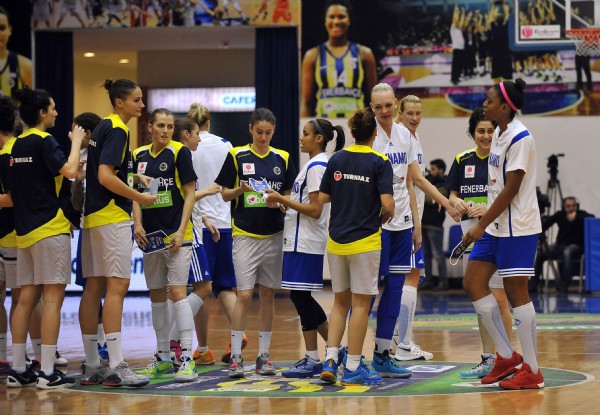 Fenerbahçe ve Galatasaray'dan zafer