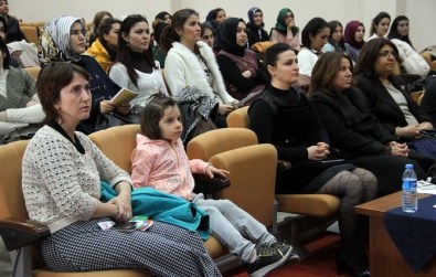 Arükam Konferansında Anne Adaylarına Önemli Tavsiyeler