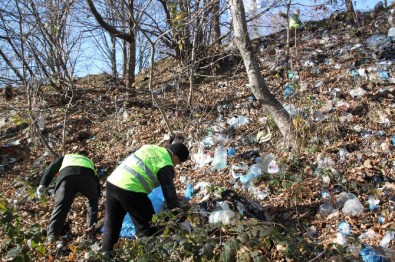 Cami Cemaatinden Örnek Davranış