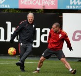 YASIN ÖZTEKIN - Galatasaray'da Akhisar Belediyespor Maçı Hazırlıkları