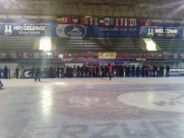 Gençler Buz Pateninde Buluştu