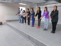 Nevşehir Yöresi Oyunlarını Halk Eğitim Merkezinde Öğreniyorlar