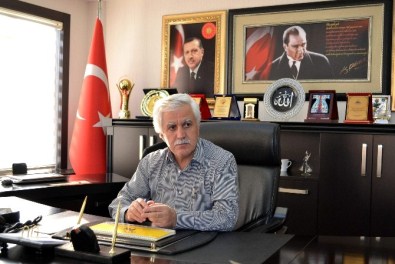 Başkan Toprak, 'Yılın Yerel Yöneticisi' Seçildi