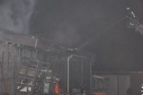 Gebze'de Fabrika Yangını Paniğe Neden Oldu