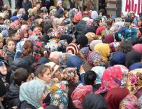 PROMOSYON - Konya'da 1 liralık kıyafet izdihamı