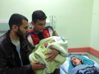HAMİLE KADIN - Suriyeli Sığınmacı Umuda Yolculuk Sırasında Erken Doğum Yaptı