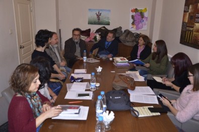 Tepebaşı'nda Eleştirel Okuma Ve Öykü Atölyesi