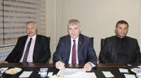 GAZİ YAKINLARI - Belediye Başkanı Memiş, Dolmuşçularla Bir Araya Geldi