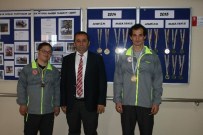 AİLE DANIŞMA MERKEZİ - Down Sendromlu Genç Engelleri Masa Tenisi İle Aştı