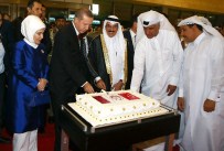 FOLKLOR - Erdoğan, Doha Uluslararası Kitap Fuarının Açılışına Katıldı