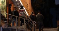 ŞIZOFRENI - İran'lı Turist Otel Banyosunda Bıçaklandı