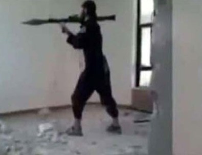 IŞİD militanı kendi roketiyle öldü