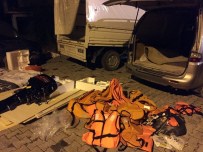 SÜRAT TEKNESİ - İzmir'de 14 İnsan Taciri Yakalandı