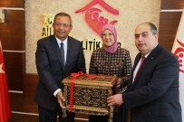 YILDIRIM MEHMET RAMAZANOĞLU - Kmtso'dan Bakan Ramazanoğlu'na 'Hayırlı Olsun' Ziyareti