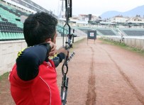 OMURİLİK - Maganda Kurşunuyla Sakat Kaldı, Şimdi Okçuluk Avrupa Şampiyonası'na Gidiyor