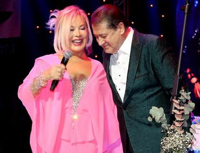 'Sanat Güneşi' şarkılarıyla anıldı