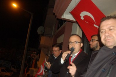 Turan, Lapseki'de Balkon Konuşması Yaptı