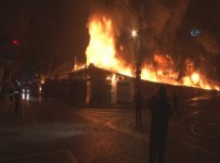 EVCİL HAYVAN - Başkent'te Alevli Gece Açıklaması 250 Dükkan Küle Döndü