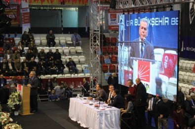 CHP Kongresinde Kavga Çıktı