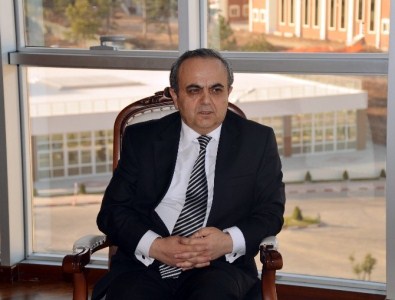 Rektör Prof. Dr. Özcan, Rektörlük Seçimlerini Değerlendirdi
