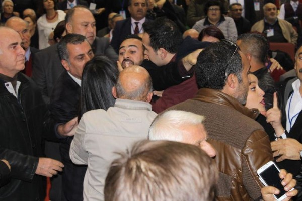 CHP İzmir İl Kongresi'nde kontenjan kavgası