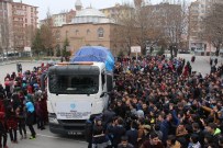 ÖĞRENCİ MECLİSİ - Çorumlu Öğrencilerden Türkmenlere 1 Tır Yardım