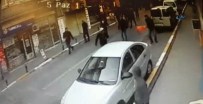 KORSAN GÖSTERİ - Müdahaleden Kaçarken AK Parti Bürosuna Saldırdılar