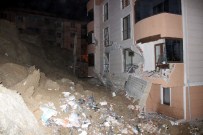 Tonlarca Ağırlığındaki İstinat Duvarı Apartmana Devrildi