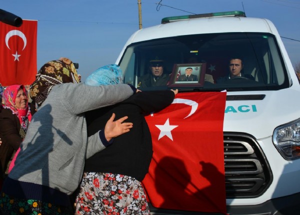 Şehit Erdoğan Kaya'nın cenaze töreninde gözyaşları sel oldu