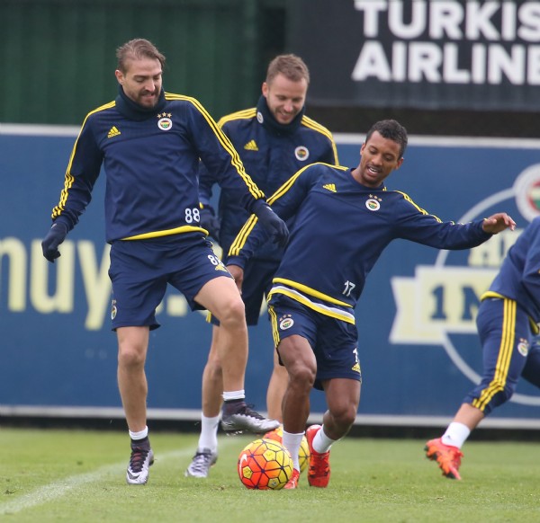 Fenerbahçe'ye 2 şok birden