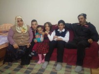Evi Yanan 4 Çocuklu Aile Yardım Bekliyor