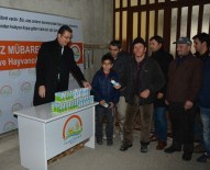 SÜT DAĞITIMI - Kandil Simidi Yerine Süt Dağıtıldı