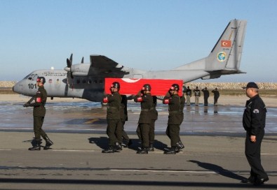 Şehit Uzman Çavuşun Cenazesi Memleketine Getirildi