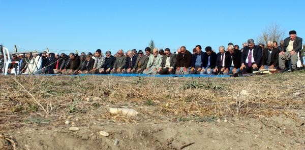 Adana'da yağmur duası