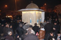 SÜT DAĞITIMI - Beyşehir'de İkram Çeşmesinden Sıcak Süt İkramı