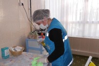 EV TEMİZLİĞİ - Haliliye Belediyesi'nin Evde Bakım Hizmeti Takdir Topluyor